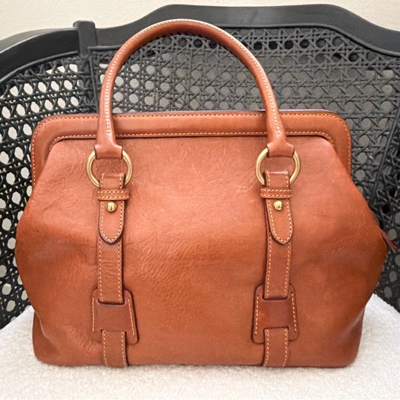 Classic Brown Dooney & Bourke Leather Women's Bag - Picture 5 of 12